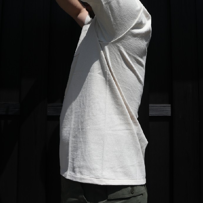 Mika Anato Pocket T-shirt Round Body