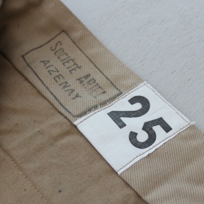 FRENCH ARMY M52 CHINO PANTS (French army M52 chino pants dead stock 25 size)