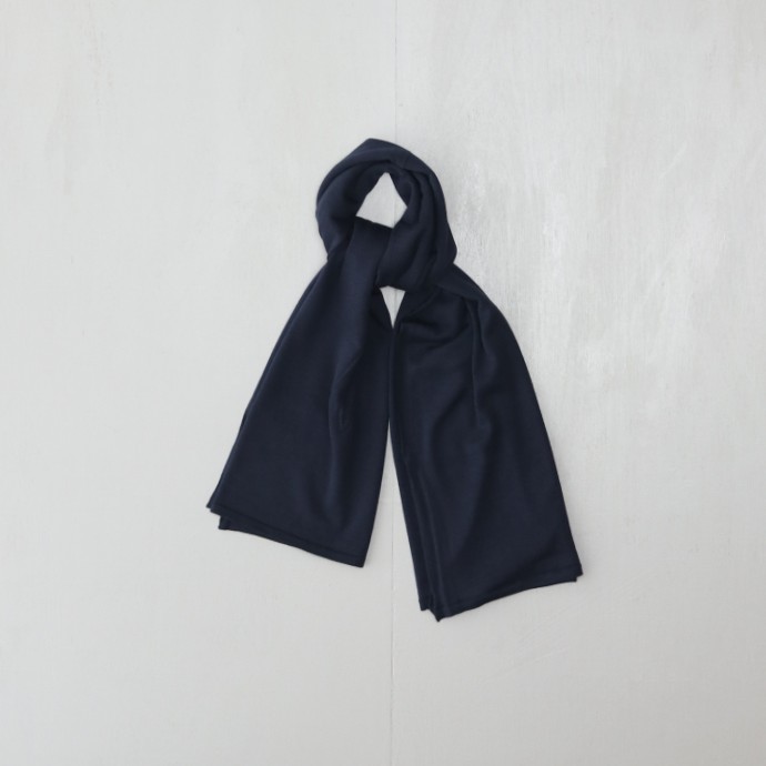JOHN SMEDLEY A4416 SCARF (John Smedley A4416 scarf navy)