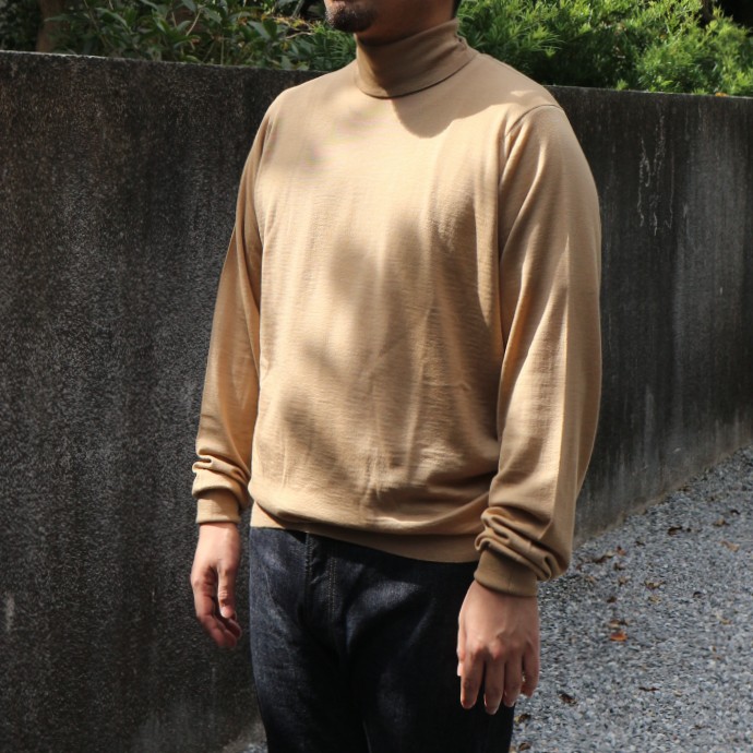 JOHN SMEDLEY RICHARDS (John Smedley Richards turtleneck knit)