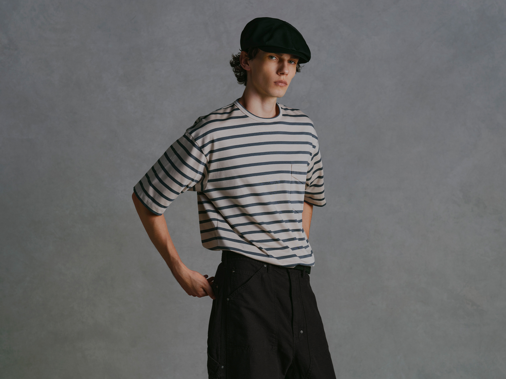 The chic coloring of this Auberge striped T-shirt is appealing.