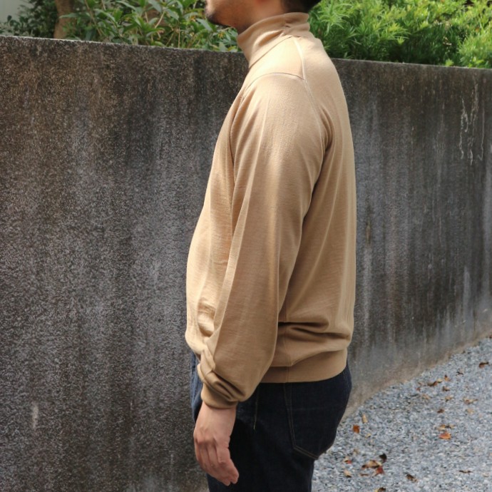 JOHN SMEDLEY RICHARDS（ジョンスメドレー リチャーズ タートルネックニット）