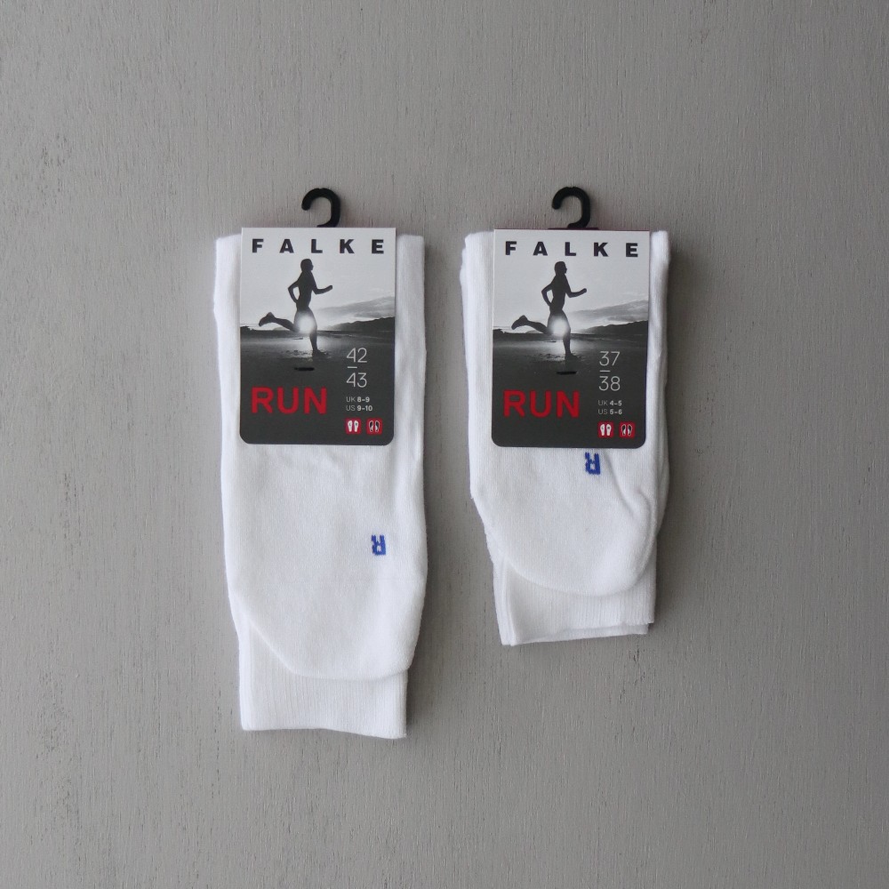 FALKE RUN SOCKS（ファルケ ランソックス 白 メンズサイズ レディースサイズ）
