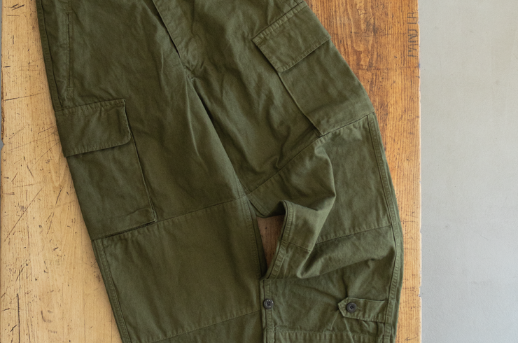 【outil/ウティ】2026AW PANTALON BLESLE - OLIVE。