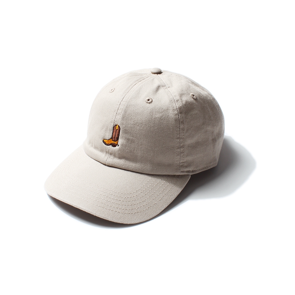 Rocky Mountain featherbed EMBROIDERED BOOT CAP(록키 마운틴 페더 베드 캡 웨스턴 부츠 자수 베이지)