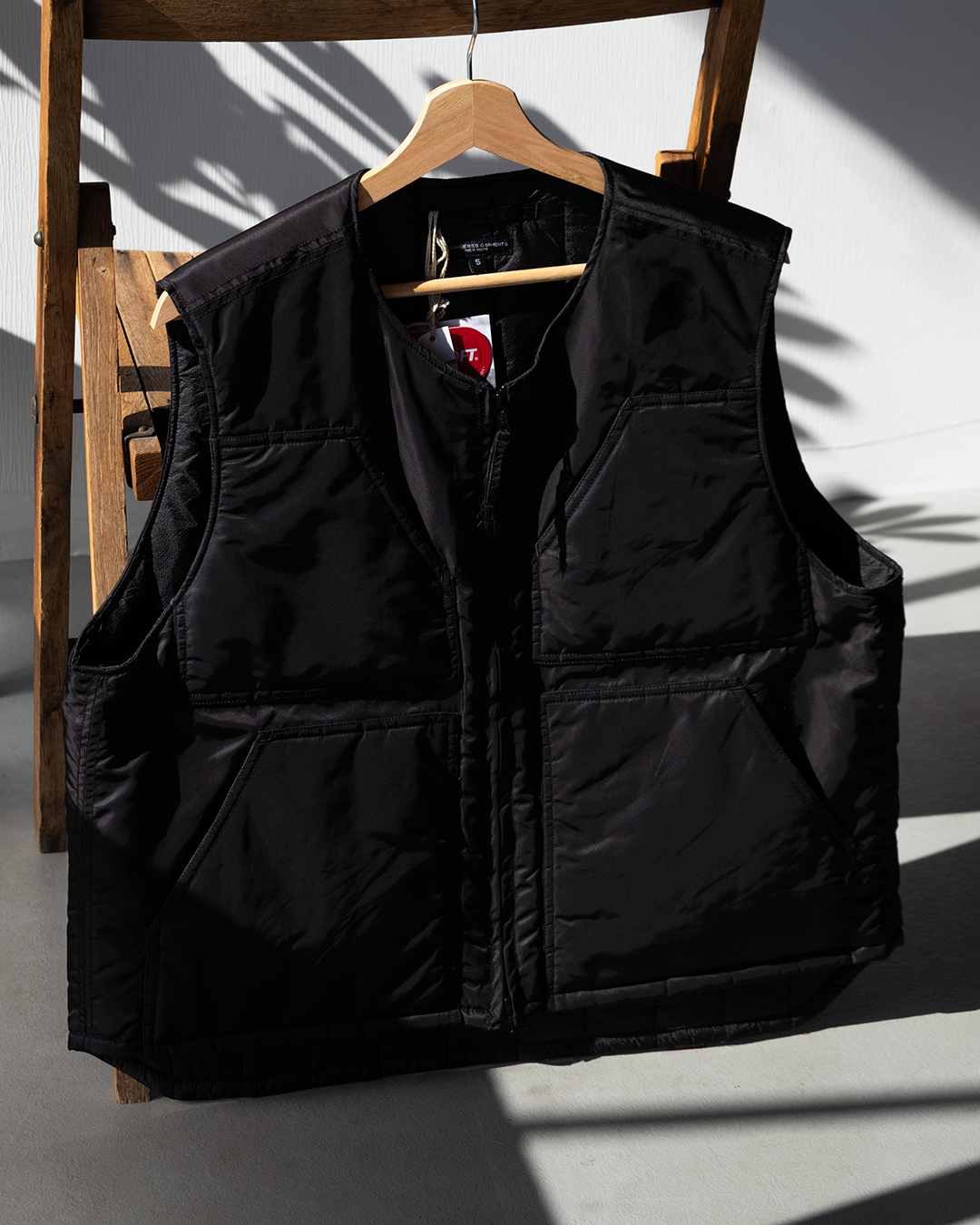 26AW ENGINEERED GARMENTS OVER VEST, BLACK FLIGHT SATIN NYLON.