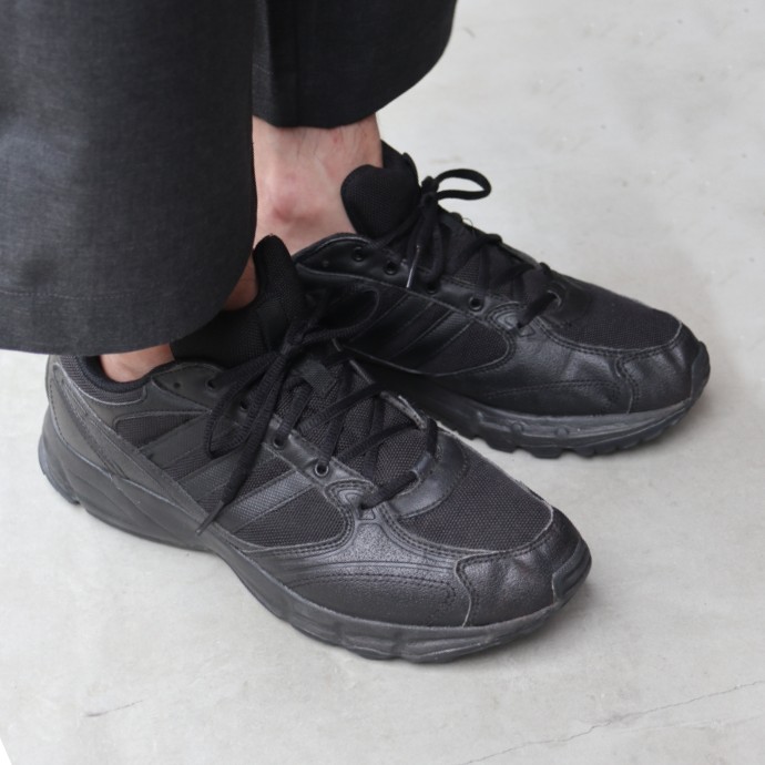 Adidas German Trainer รองเท้าผ้าใบสีดำ