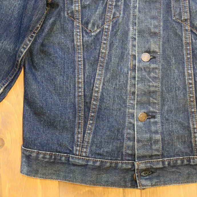 เสื้อแจ็คเก็ตยีนส์ Levi's 557XX 3th (ที่สาม)