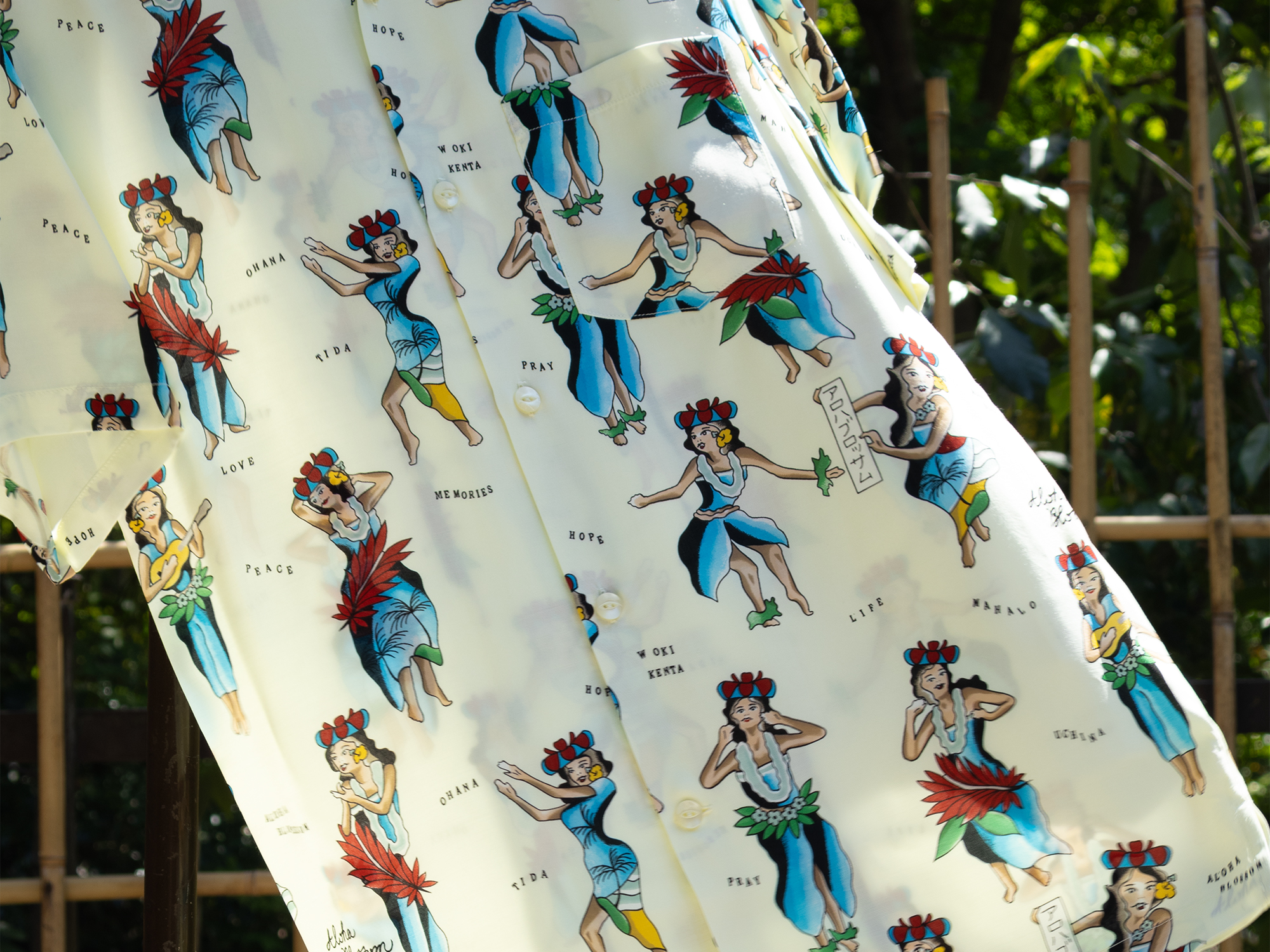 สินค้าใหม่จาก AlohaBlossom สำหรับปี 2025 คือ HULA GIRL SHORT SLEEVE