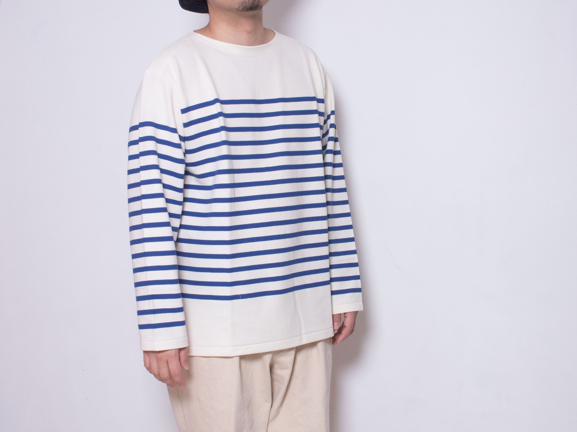 Anatomica 的高品质边框剪裁和缝纫“BIARRITZ”。
